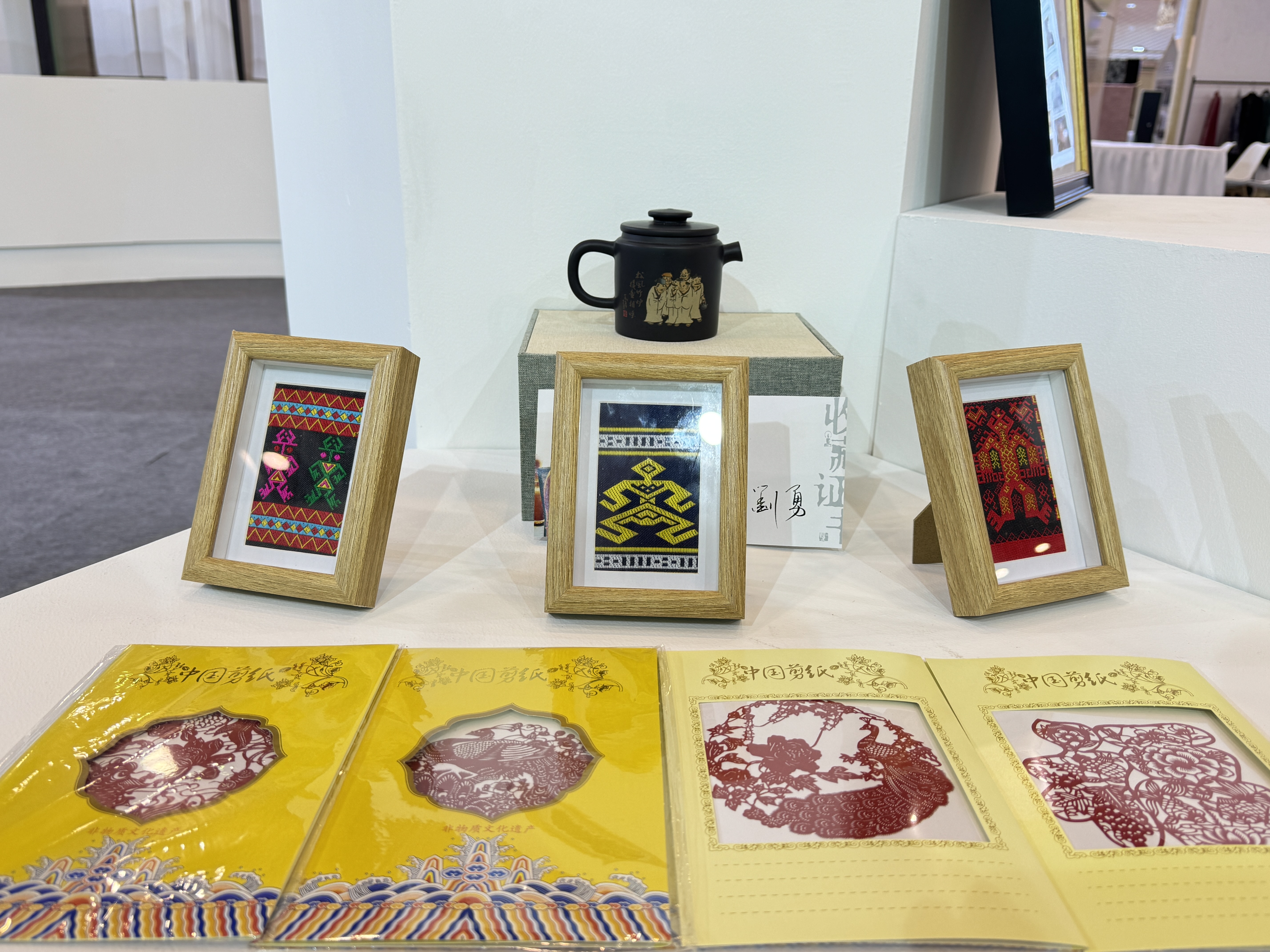 1762149371305857.jpg 1762149371305857.jpg